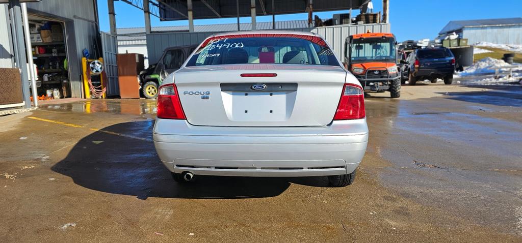 used 2007 Ford Focus car, priced at $4,900