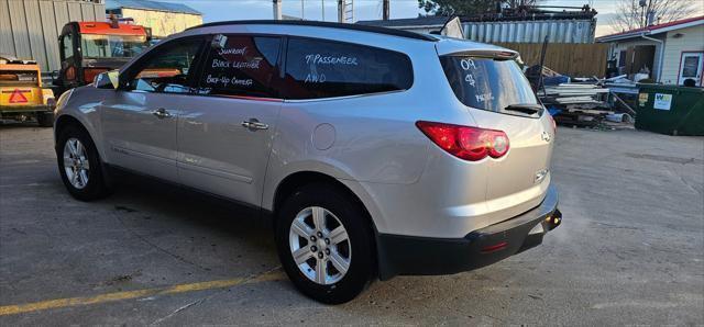 used 2009 Chevrolet Traverse car, priced at $6,900