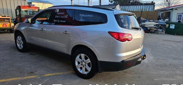 used 2009 Chevrolet Traverse car, priced at $6,900