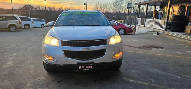 used 2009 Chevrolet Traverse car, priced at $6,900