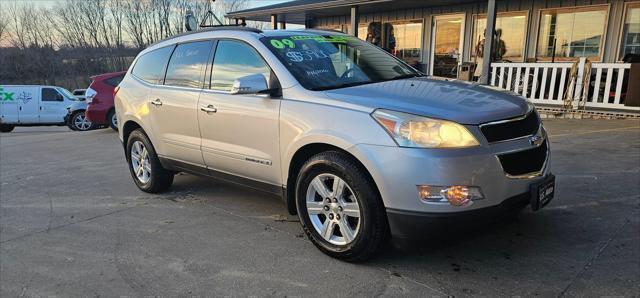 used 2009 Chevrolet Traverse car, priced at $6,900