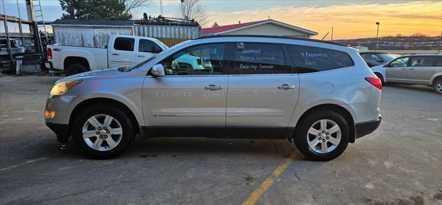 used 2009 Chevrolet Traverse car, priced at $6,900