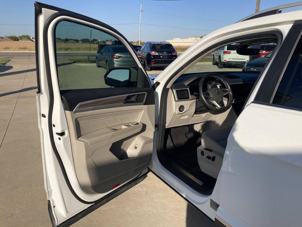 used 2021 Volkswagen Atlas car, priced at $22,999