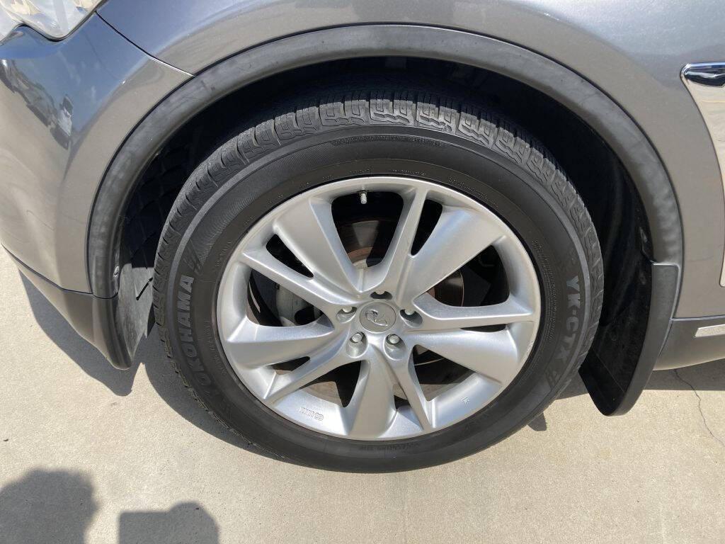 used 2014 INFINITI QX70 car, priced at $8,749