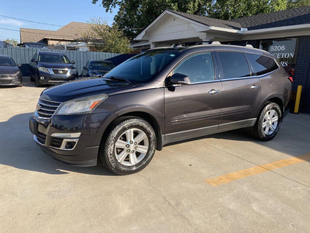 used 2014 Chevrolet Traverse car, priced at $8,999