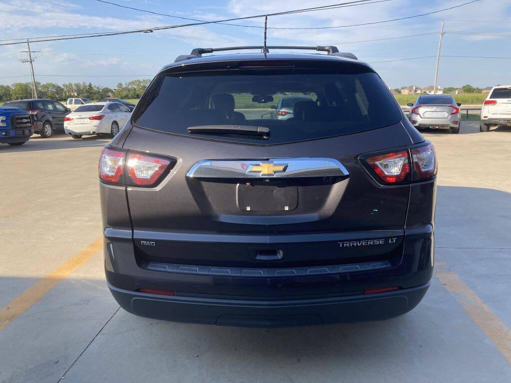used 2014 Chevrolet Traverse car, priced at $8,999