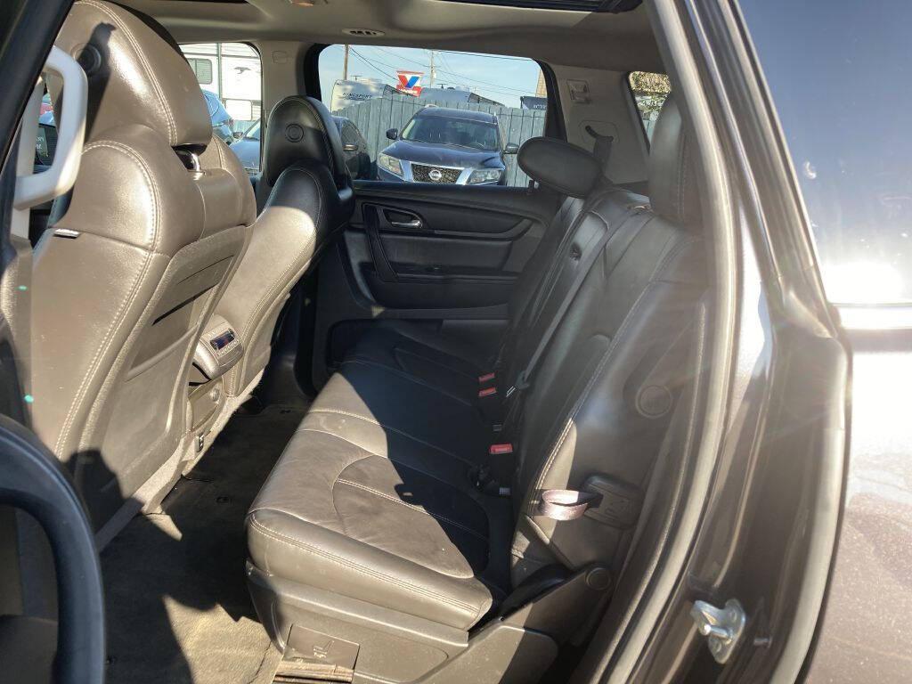 used 2014 Chevrolet Traverse car, priced at $8,999