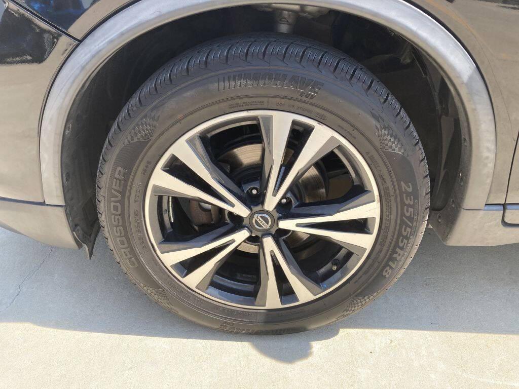 used 2019 Nissan Rogue car, priced at $10,999