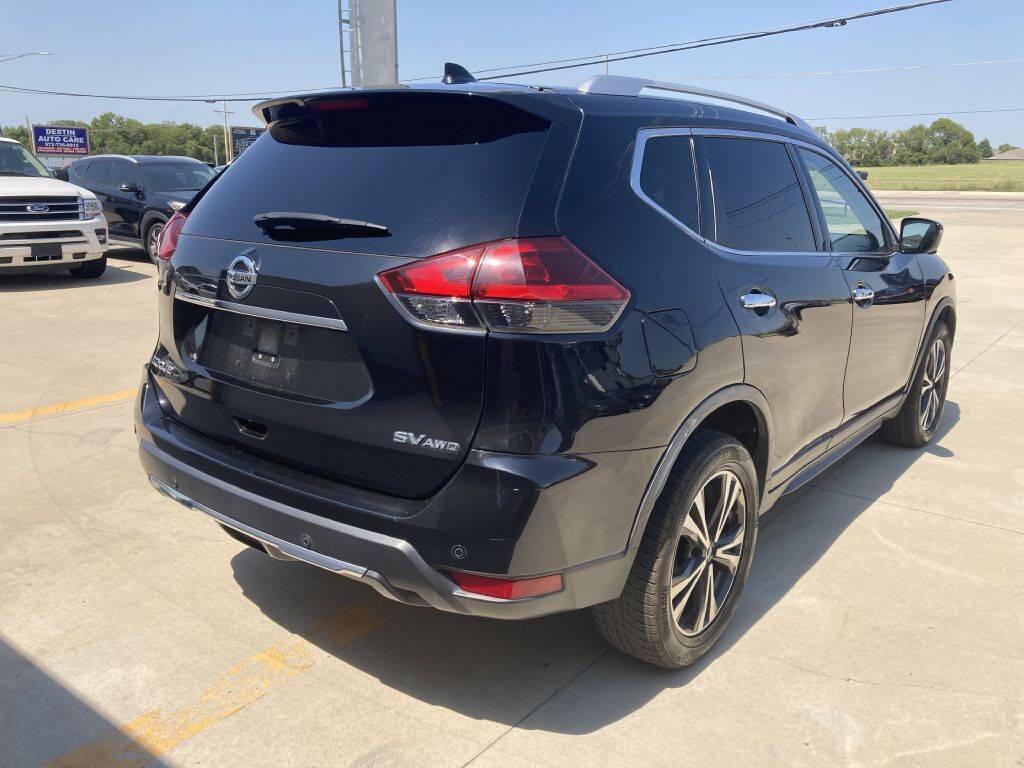 used 2019 Nissan Rogue car, priced at $10,999