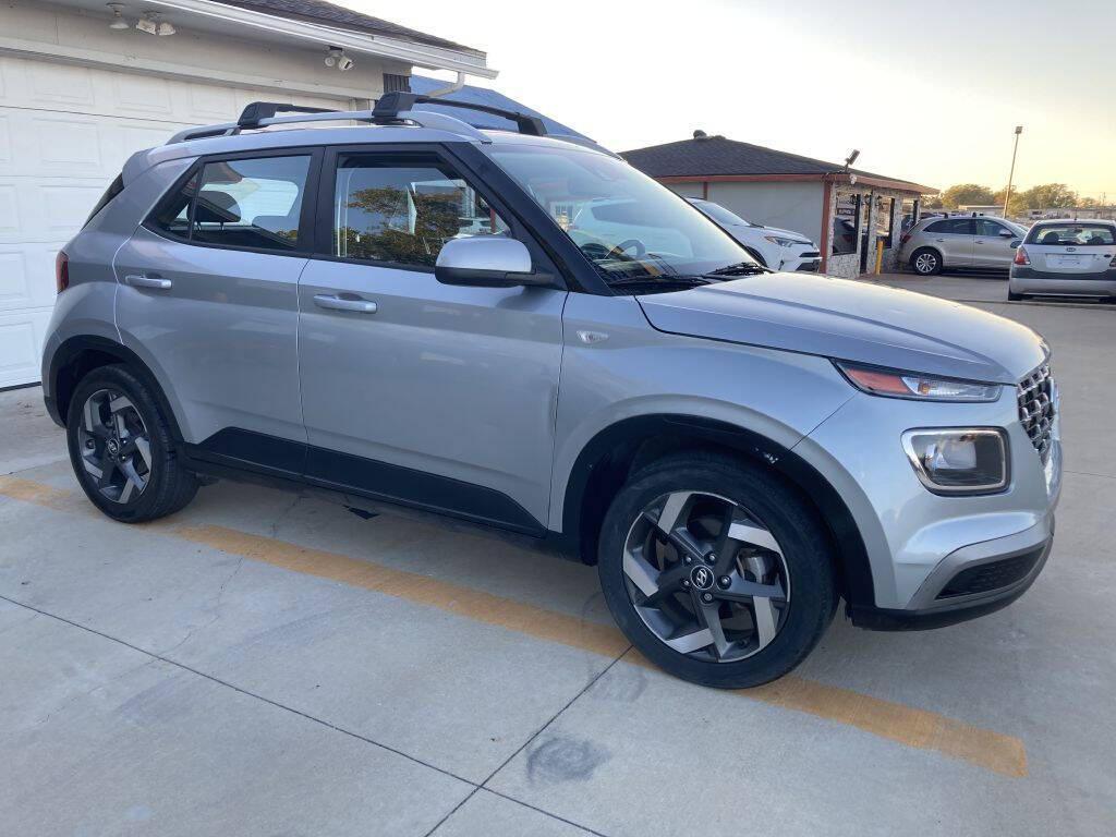 used 2022 Hyundai Venue car, priced at $16,999