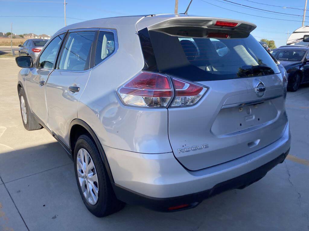 used 2016 Nissan Rogue car, priced at $7,999