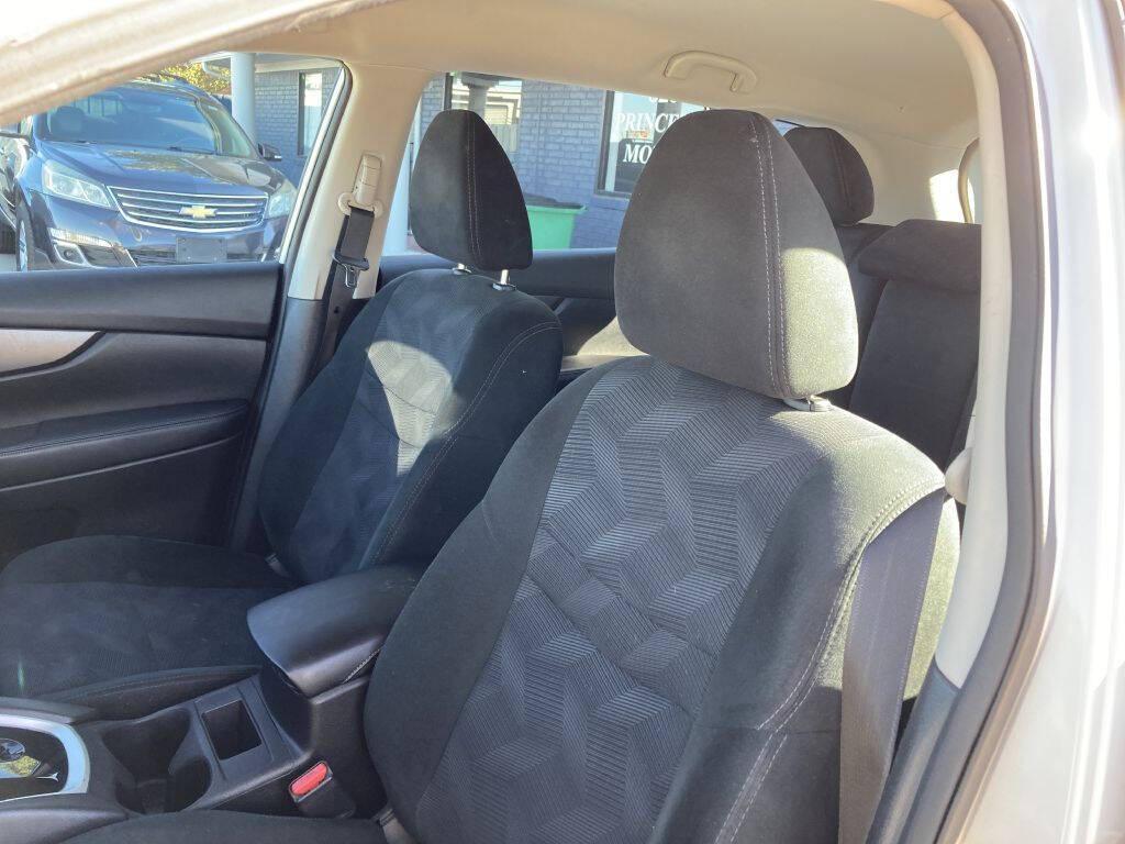 used 2016 Nissan Rogue car, priced at $7,999