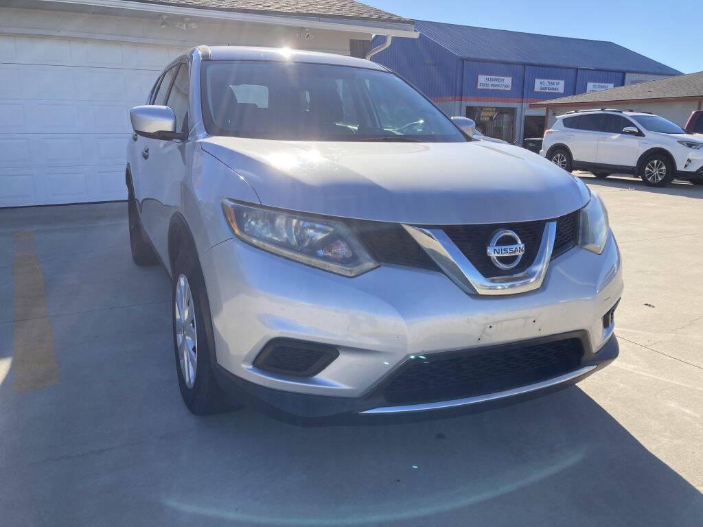 used 2016 Nissan Rogue car, priced at $7,999