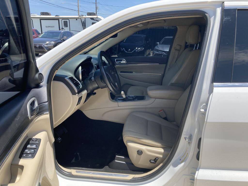 used 2019 Jeep Grand Cherokee car, priced at $11,749