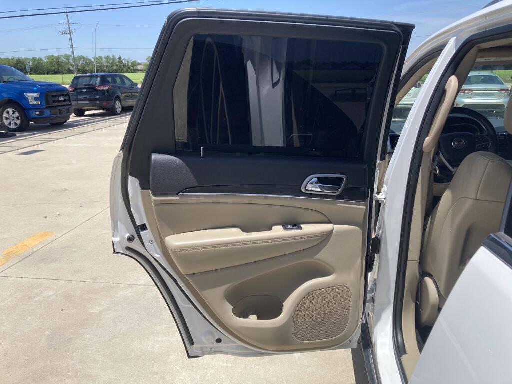 used 2019 Jeep Grand Cherokee car, priced at $11,749