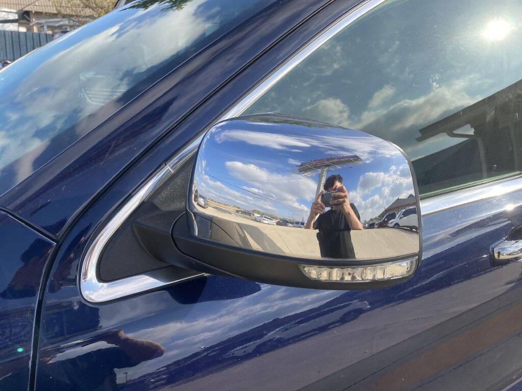 used 2016 Jeep Grand Cherokee car, priced at $12,999