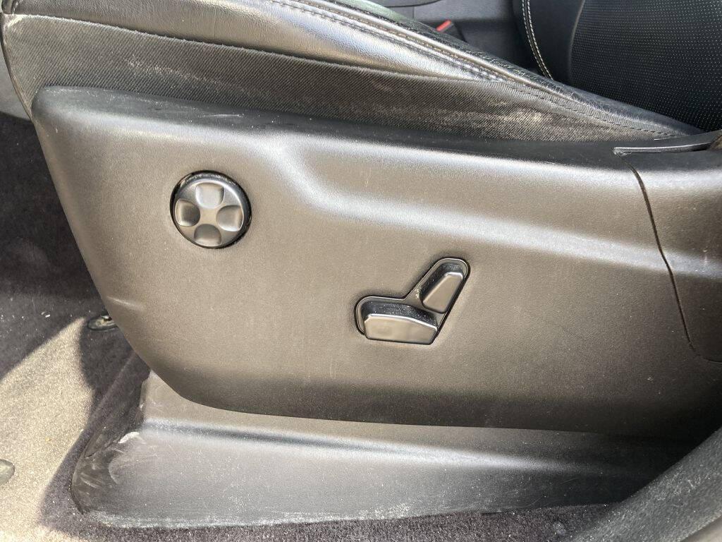 used 2016 Jeep Grand Cherokee car, priced at $12,999