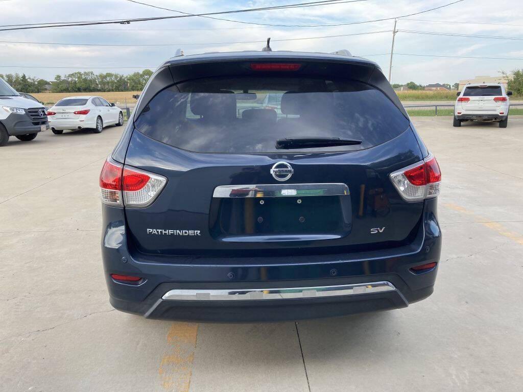 used 2015 Nissan Pathfinder car, priced at $5,999