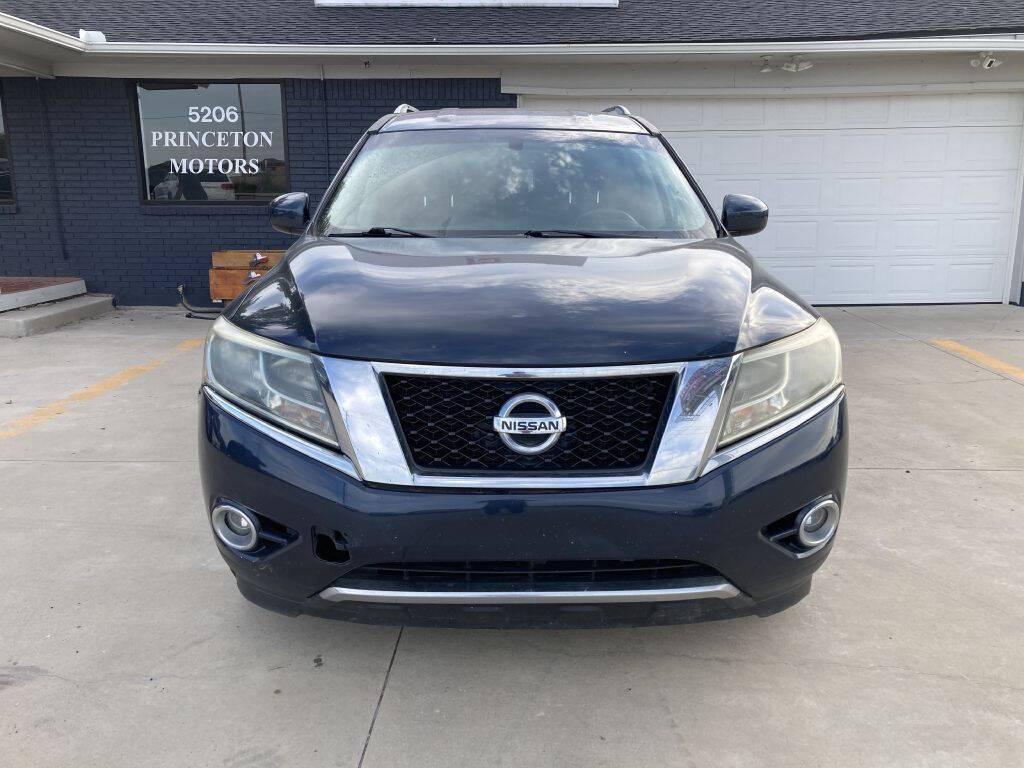 used 2015 Nissan Pathfinder car, priced at $5,999