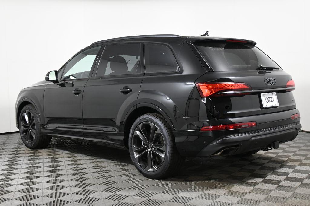 new 2025 Audi Q7 car, priced at $77,450