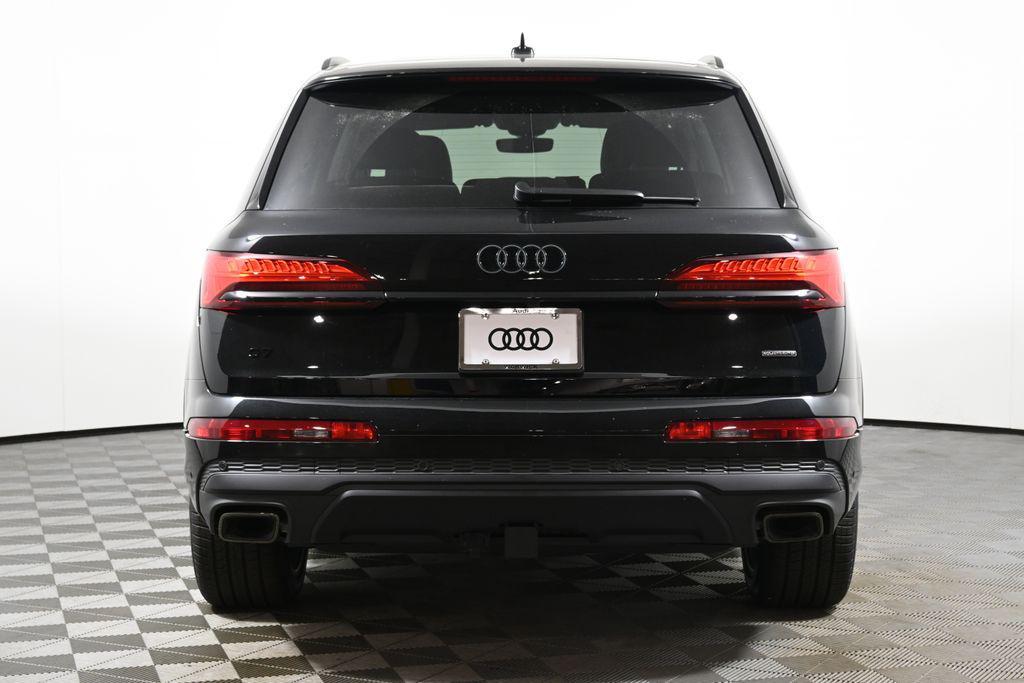 new 2025 Audi Q7 car, priced at $77,450