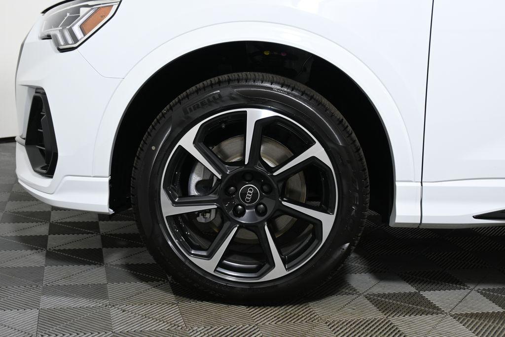 new 2025 Audi Q3 car, priced at $47,240
