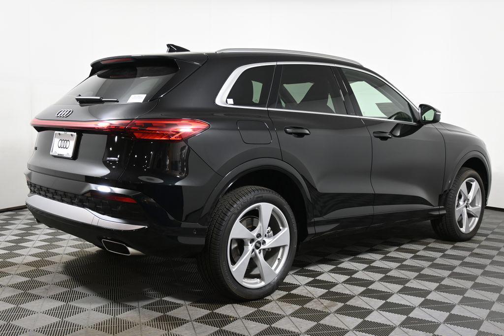 new 2025 Audi Q5 car, priced at $61,430