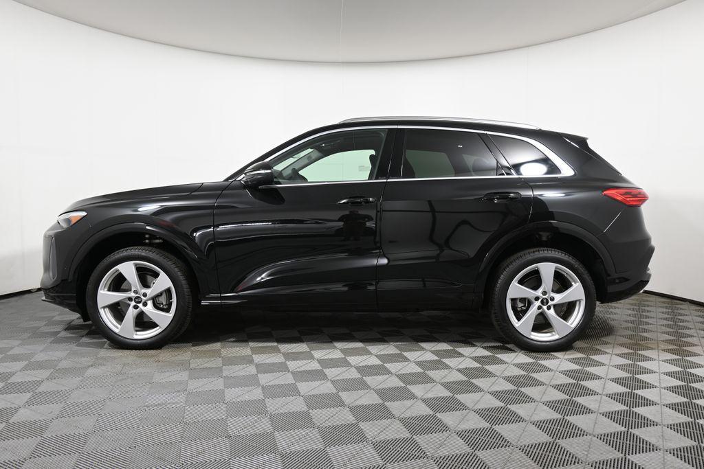 new 2025 Audi Q5 car, priced at $61,430