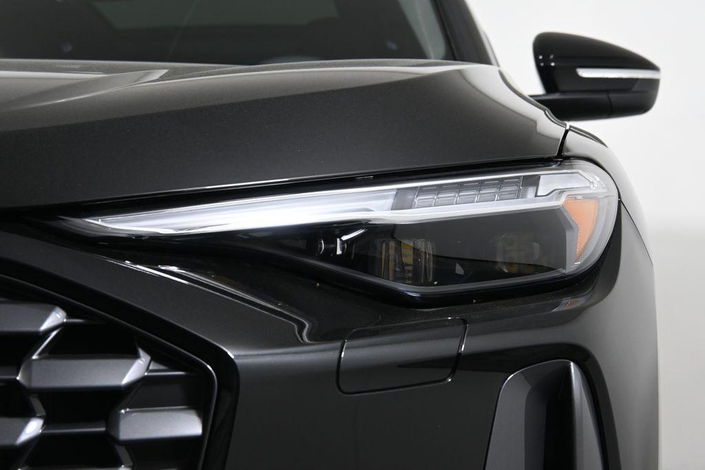 new 2025 Audi Q5 car, priced at $61,430