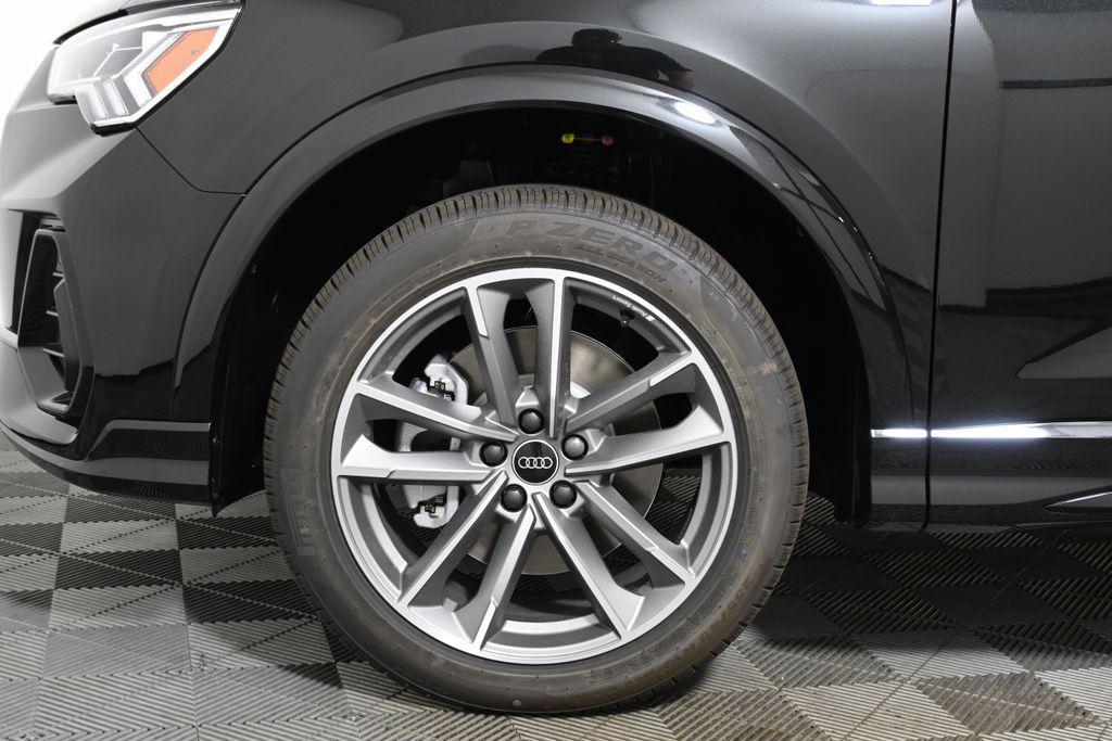 new 2025 Audi Q3 car, priced at $46,240