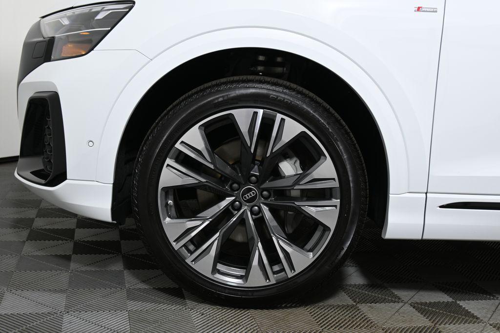 new 2025 Audi Q8 car, priced at $84,595