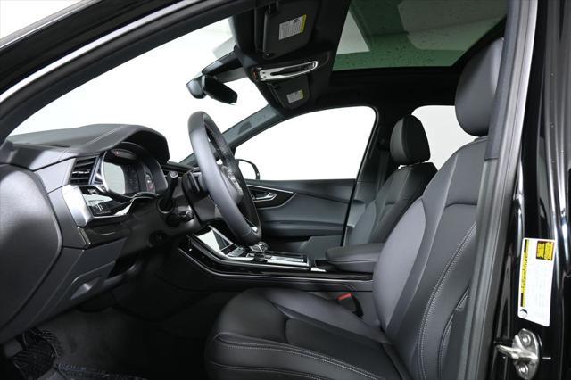 new 2025 Audi Q7 car, priced at $76,575