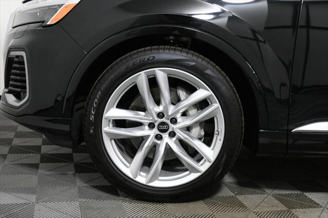 new 2025 Audi Q7 car, priced at $76,575