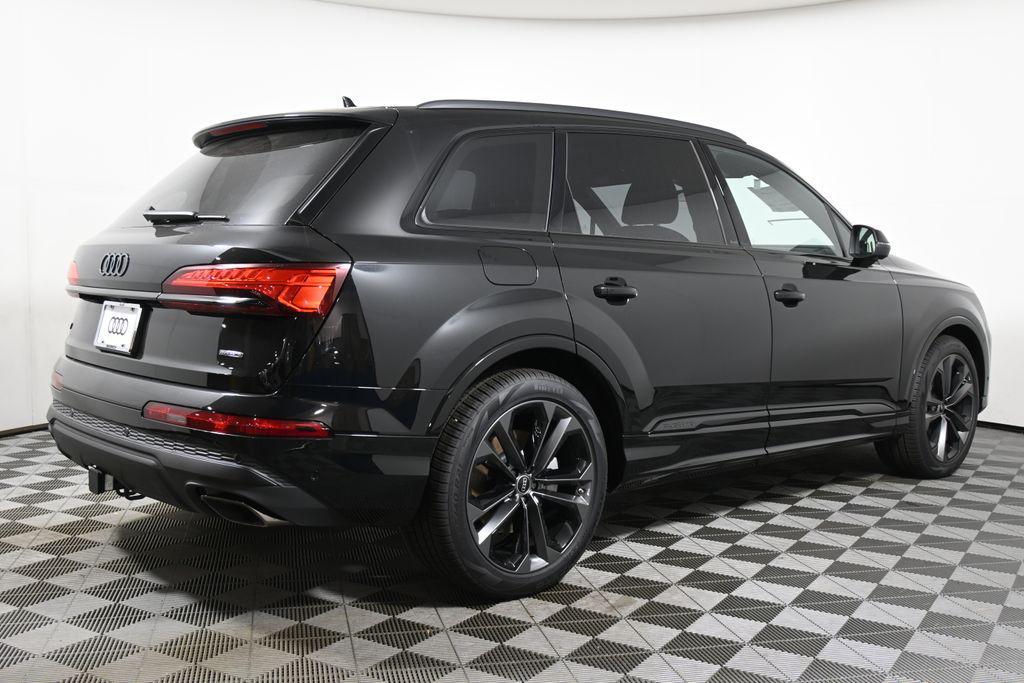 new 2026 Audi Q7 car, priced at $78,140