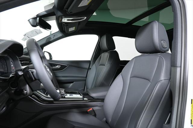 new 2025 Audi Q7 car, priced at $76,480