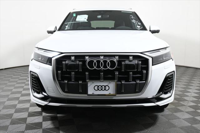 new 2025 Audi Q7 car, priced at $76,480