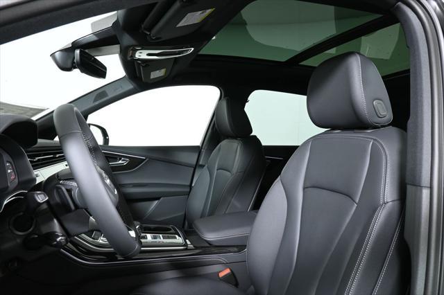 new 2025 Audi Q7 car, priced at $73,730
