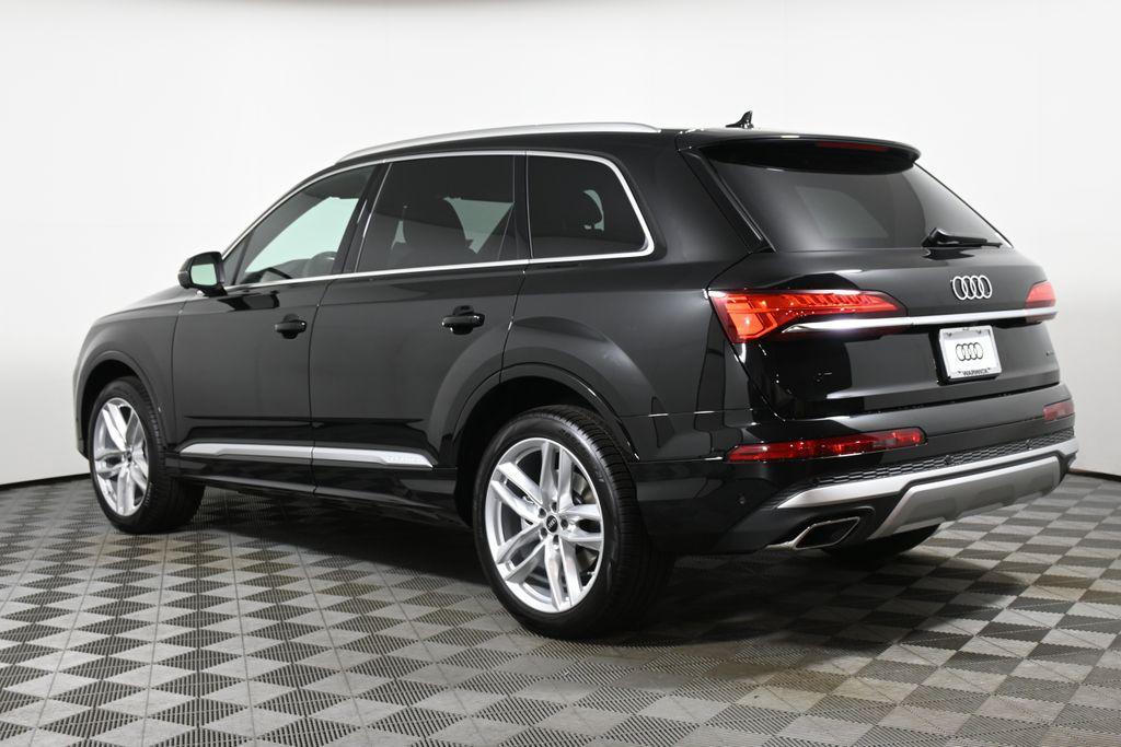 new 2025 Audi Q7 car, priced at $73,730