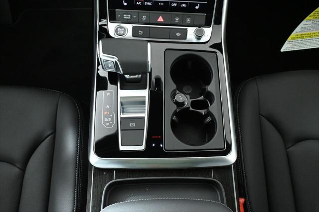 new 2025 Audi Q7 car, priced at $73,730
