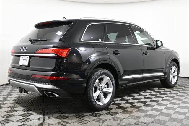 new 2025 Audi Q7 car, priced at $70,930