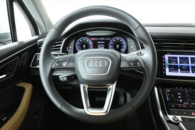 new 2025 Audi Q7 car, priced at $75,075