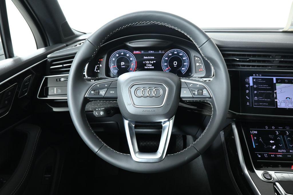 new 2025 Audi Q7 car, priced at $74,090