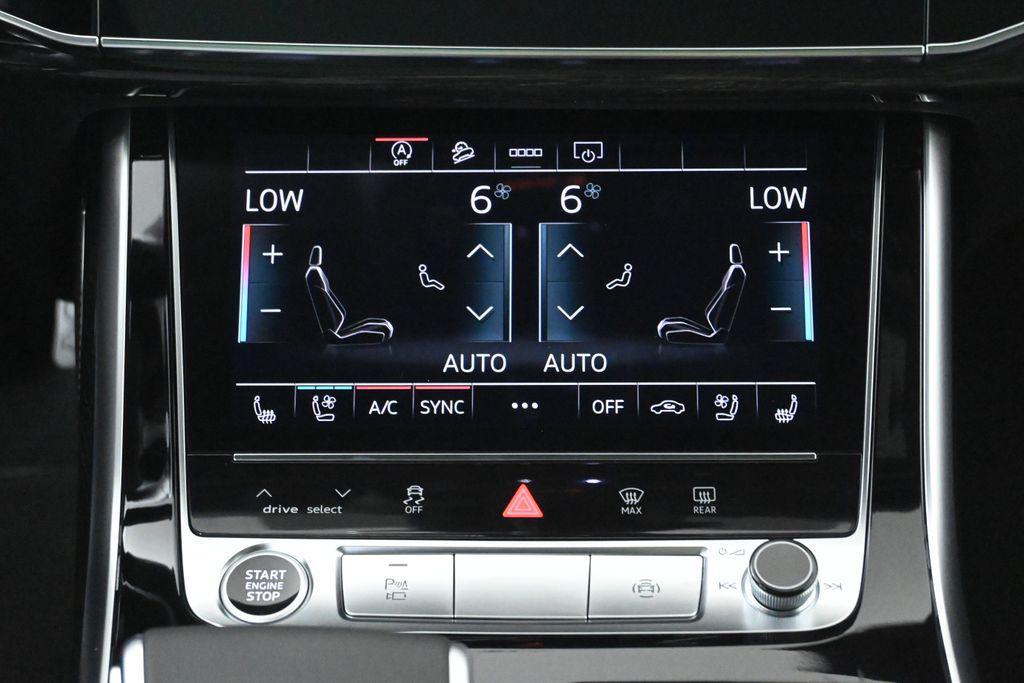 new 2025 Audi Q7 car, priced at $76,480
