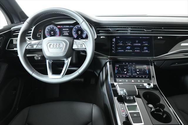 new 2025 Audi Q7 car, priced at $75,180