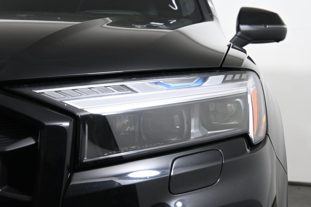new 2026 Audi SQ7 car, priced at $116,555
