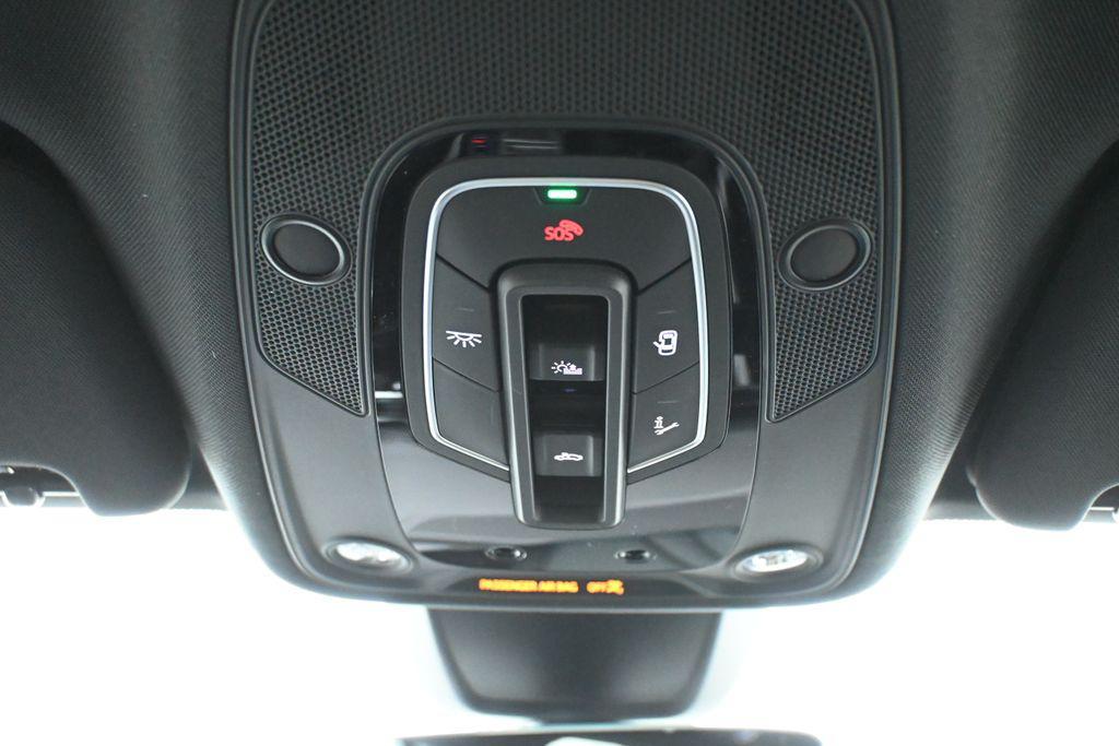 new 2026 Audi Q7 car, priced at $77,695