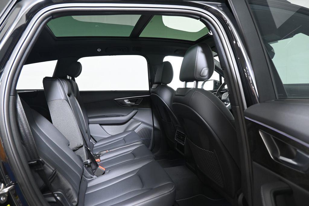 new 2026 Audi Q7 car, priced at $77,695