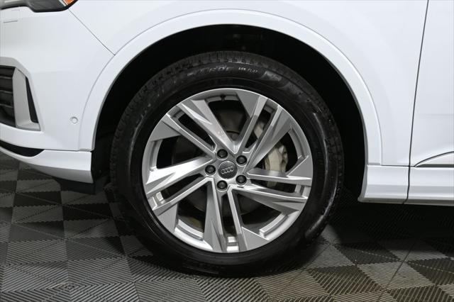 used 2020 Audi Q7 car, priced at $27,000