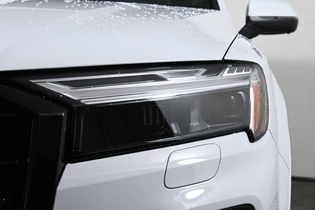 new 2026 Audi Q7 car, priced at $78,445