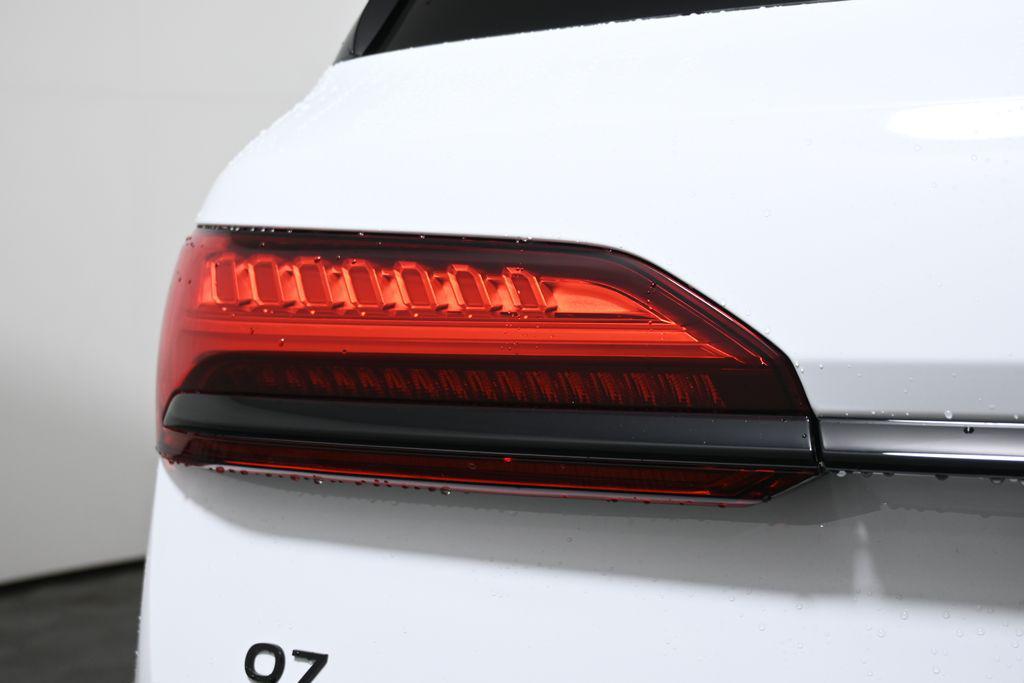 new 2026 Audi Q7 car, priced at $78,445
